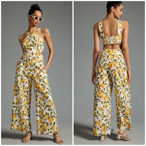 💋Anthropologie Yellow Floral cut out Jumpsuit with Wide-Leg Design. Size M